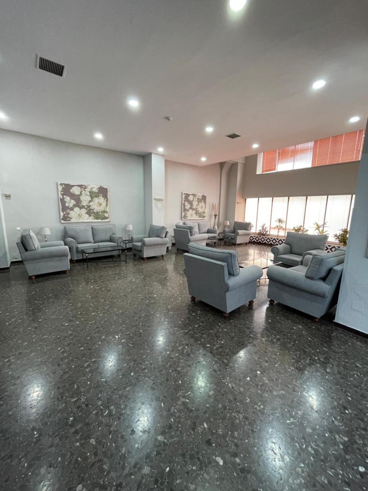 Resitur Luxury Suit 2 Seville Luaran gambar
